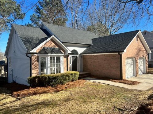 1814 Emerson Lake Cir, Lithonia, GA 30078-6640