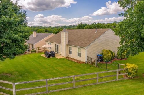 1015 River Plantation Dr, Holly Springs GA  30188-2388 exterior