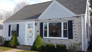 231 London Ave, Pawtucket, RI 02861-2213