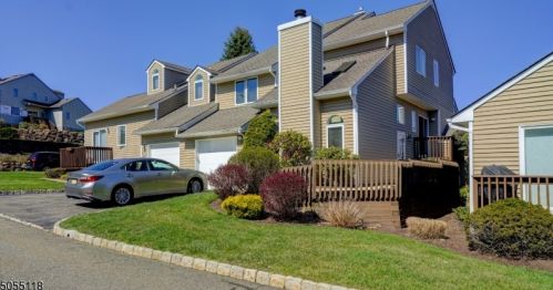49 Fowler Dr, Town Center, NJ 07052-2149