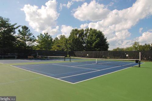 15208 Tottenham Ter, Silver Spring MD 20906-1424 exterior