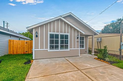 418 3rd St, Richmond TX  77469-3550 exterior