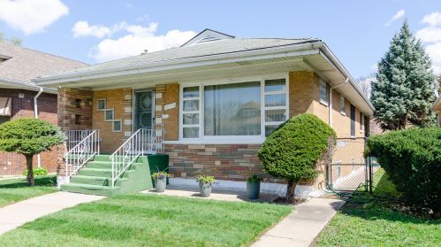 10719 Wallace St, Chicago, IL 60628-3207