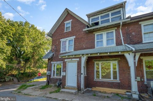 1501 Cameron Ter, Harrisburg, PA 17104-3124