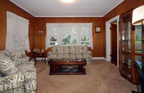 16 Hillcrest Blvd, Warren, NJ 07059-5160