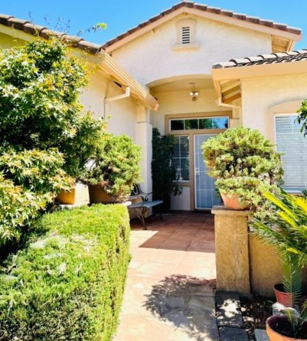 9558 Moon River Way, Elk Grove, CA 95624-4080