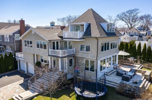 6 Captains Walk, Norwalk, CT 06853-1701