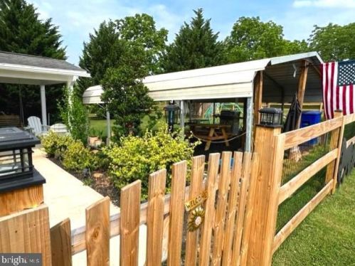 144 Foggy Bottom Ln, Berkeley Springs WV  25411-5200 exterior