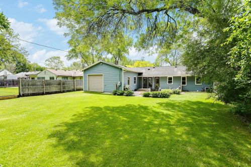 2095 Blomquist Ave, Saint Paul MN  55110-4701 exterior