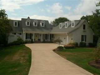 685 Valley View Pt, Springboro OH  45066-8877 exterior