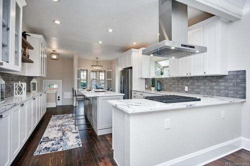 838 Fillmore St, Denver CO  80209-4819 exterior