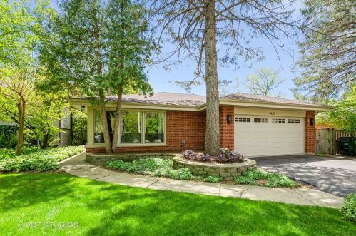1405 Kensington Rd, Arlington Hts, IL 60004-6552