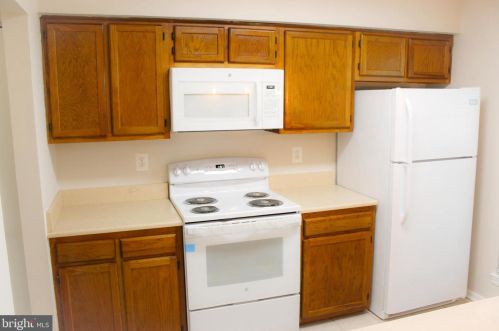 15034 Shamrock Ridge Rd, Silver Spring MD 20906-6107 exterior