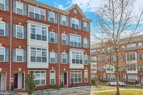 43571 Mahala St, Leesburg, VA 20176-6561
