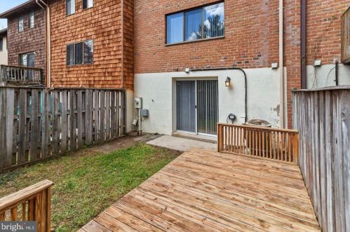 7350 Kerry Hill Ct, Columbia MD  21045-5034 exterior