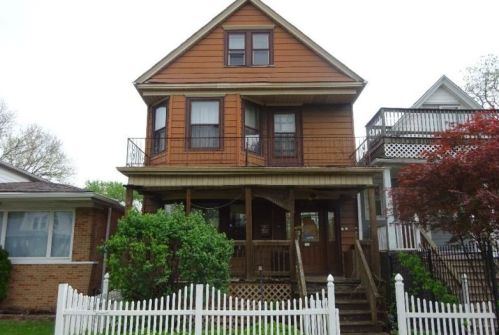 8039 Muskegon Ave, Chicago, IL 60617-1432