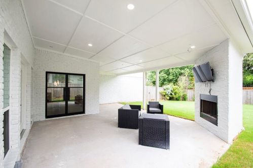 7101 Claybrook Dr, Dallas TX  75231-5605 exterior