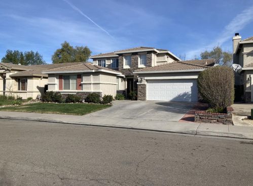 2109 Yellowstone Ave, Tracy, CA 95377-6637