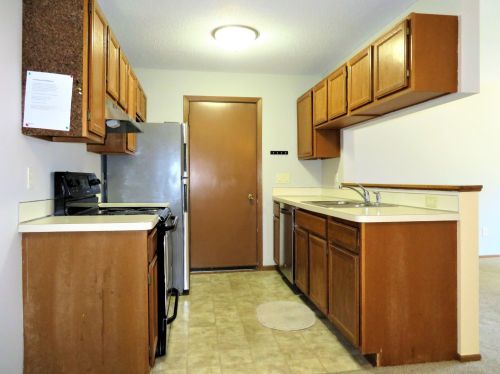 5978 Fernwood St, Saint Paul MN  55126-8462 exterior