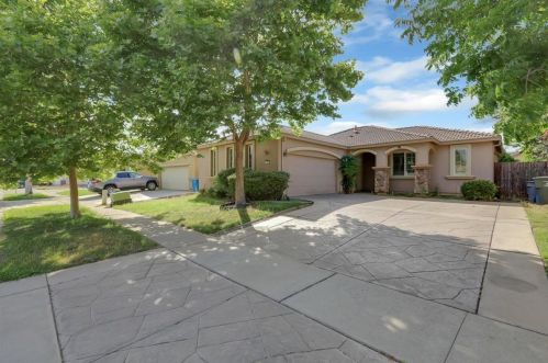 1745 Cobblestone Dr, Arboga, CA 95901-8229
