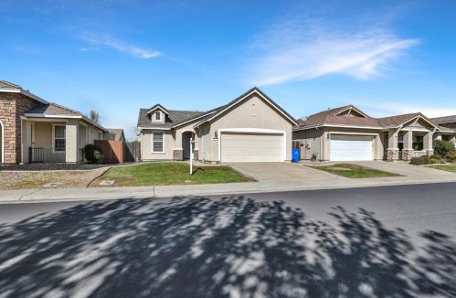 4901 Leemans Way, Elk Grove, CA 95757-2516