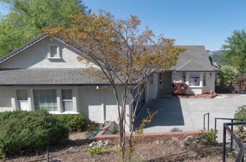 12401 Morning Mist Ln, Auburn, CA 95602-8453