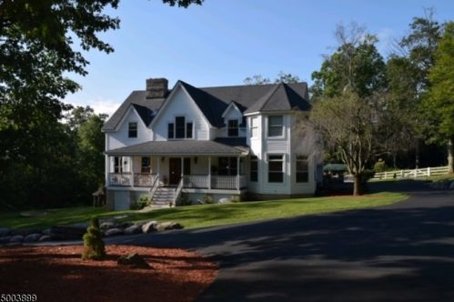 63 Wishing Well Rd, Columbia, NJ 07832-2630