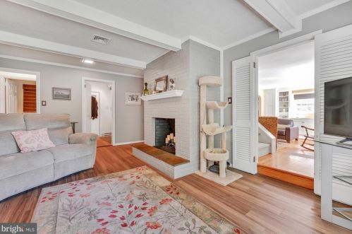 111 School House Rd, Lancaster PA  17603-6523 exterior