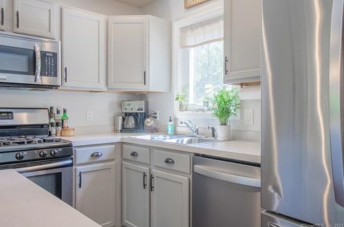 20 Stagecoach Rd, Exeter CT  06249-1647 exterior