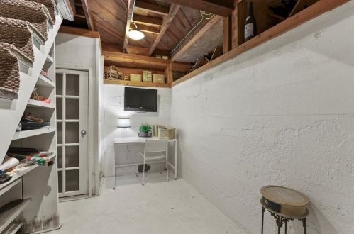 4332 Avondale Ave, Dallas TX  75219-3115 exterior