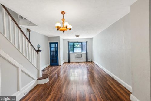 1236 Iseminger St, Philadelphia, PA 19147-4504