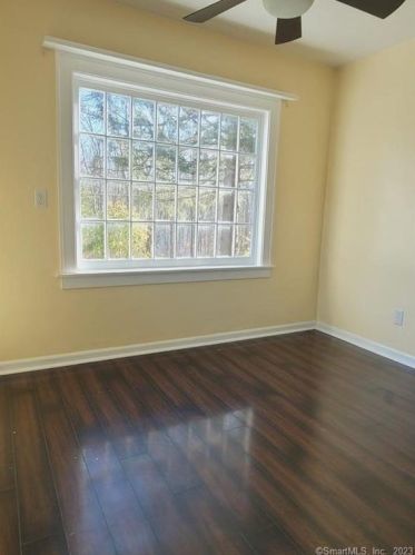 2101 Plank Rd, Cheshire CT  06410-1305 exterior