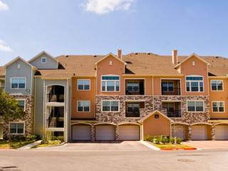 12215 Hunters Chase Dr, Austin TX  78729-7255 exterior