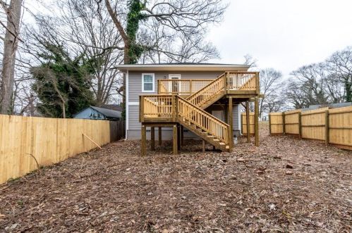 1655 Evans Dr, Atlanta GA  30310-4544 exterior