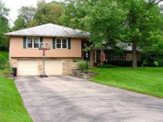 4049 Brookdale Dr, Dayton, OH 45429-1308
