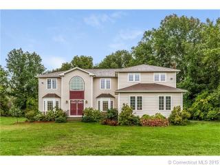 7 Erins Way, Gales Ferry, CT 06339-1673