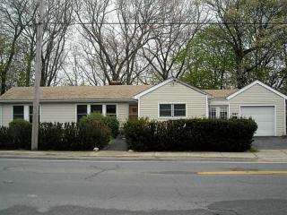 1357 Lonsdale Ave, Lincoln, RI 02865-1817