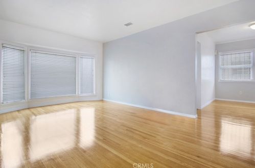 1313 138th St, Compton, CA 90222-3227