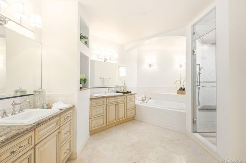 225 Elm St, Denver CO  80246-1132 exterior