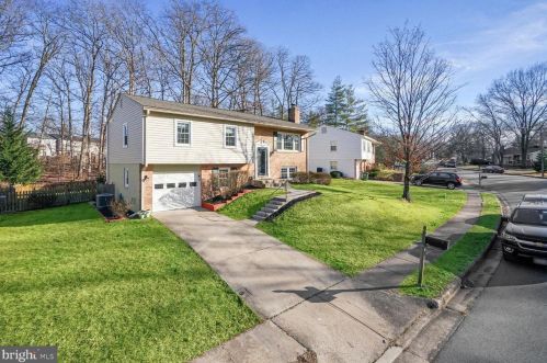 12057 Willowood Dr, Woodbridge, VA 22192-1515