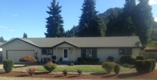 204 Camino Nina Ave, Roseburg, OR 97471-9613