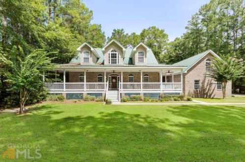 278 Fox Rd, Richmond Hill, GA 31324-4333