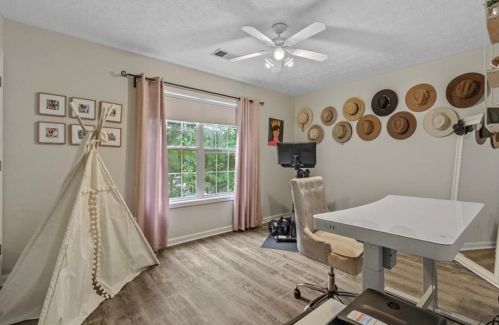 842 Eagle Glen Xing, Holly Springs GA  30189-6958 exterior