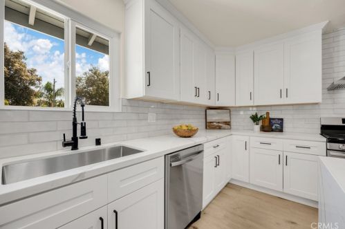 1653 Brk St, Santa Ana CA 92704-1512 exterior