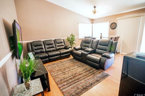 1630 Candlewood Ave, Rialto, CA 92377-3814