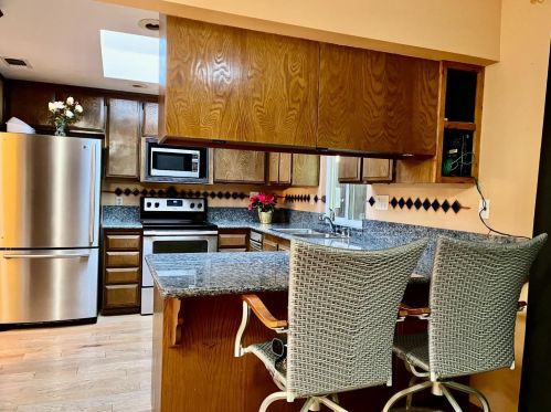 5618 Cypress Point Dr, Citrus Heights, CA 95610-7912
