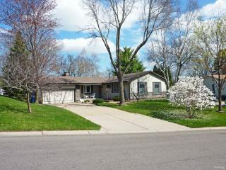 4608 99th St, Minneapolis, MN 55437-2327
