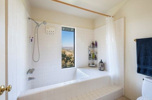 7315 Singingwood Dr, Anaheim CA 92808-1701 exterior