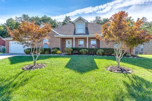 4540 Waldon Pond Ln, Corryton, TN 37721-4100