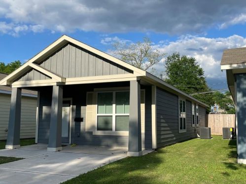 1133 4th St, Richmond TX  77471-3414 exterior